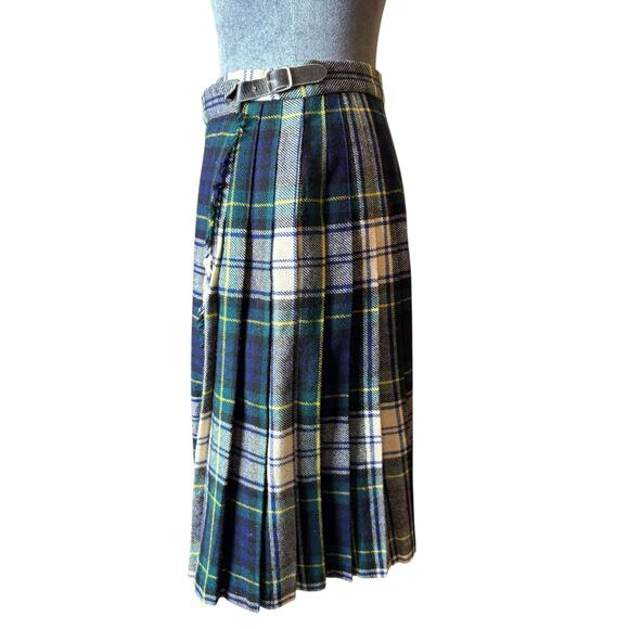 Vintage Clan Laird 100% Wool Kilt Skirt Made in Scotland Tartan Green Blue - Picture 2 of 11